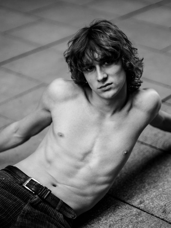 Alejandro Kayden | 2025 | 3-2025-11-27-19-53-09 6