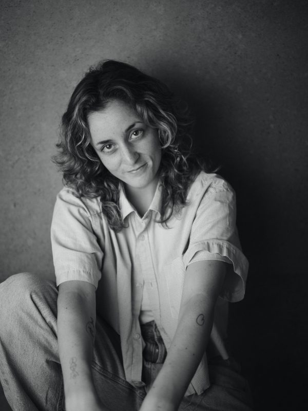 Ana Barja | 2026 | 44481