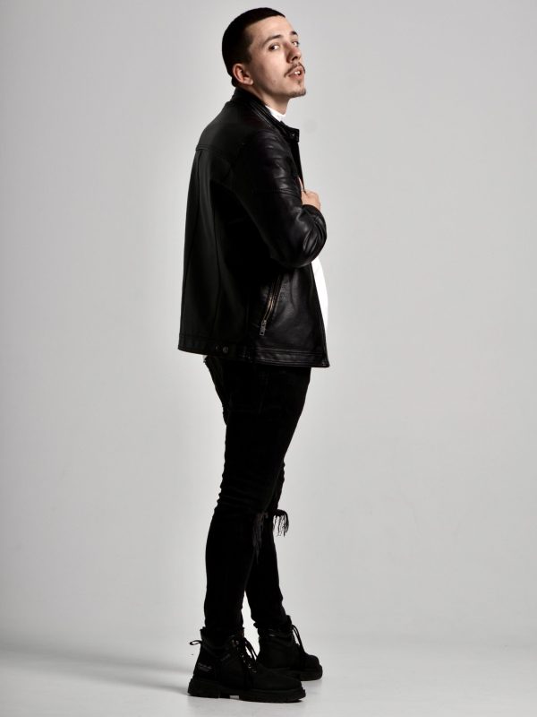 Ángel Bru | 2026 | 0Ángel Bru | 2026 | 92757811